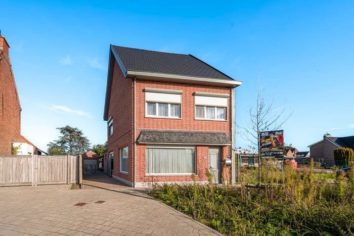 12-kamerhuis te koop in Hamme (9220)