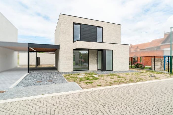 3-kamerhuis te koop in OOSTEEKLO